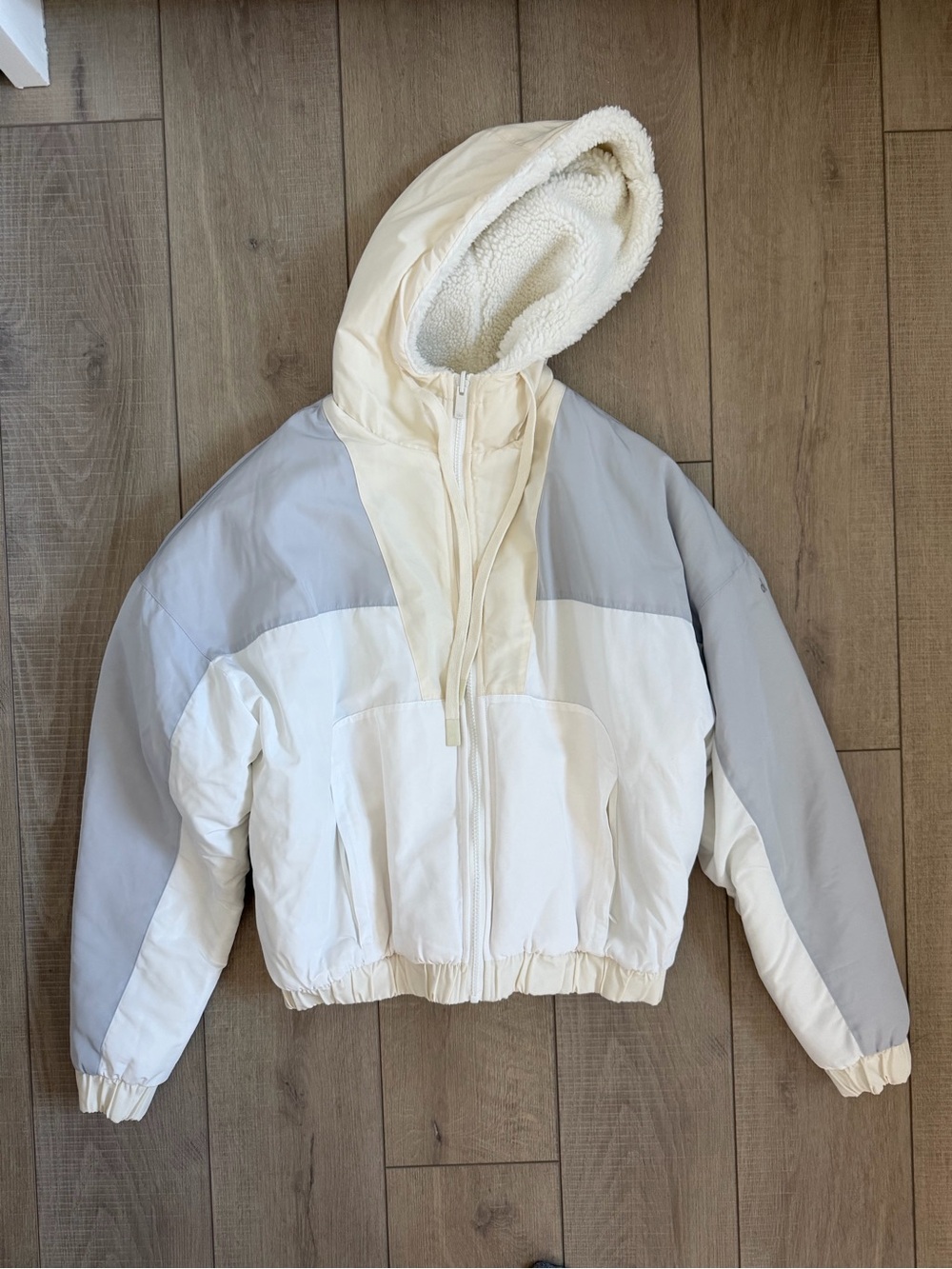 ALO Yoga Women's Colorblock Hooded Bomber Jacket XS NWOT